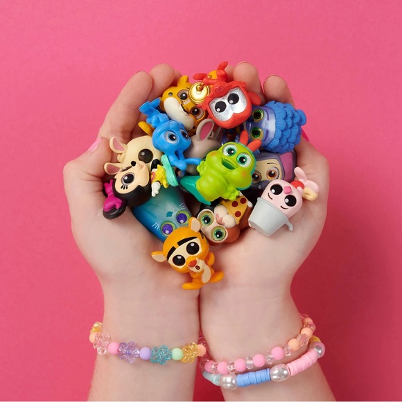 NIB Disney Doorables Mega Peek Pack, 25 pc. (Styles May Vary) - Picture 9 of 9